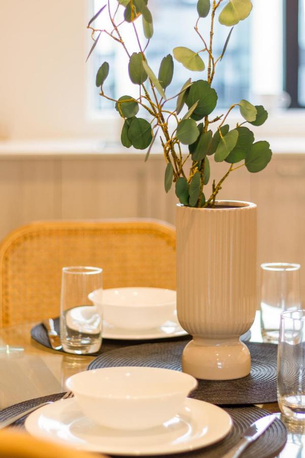 In The Heart Of It All: 2 Bed Cbd Townhouse クライストチャーチ エクステリア 写真