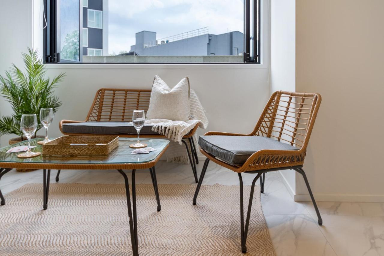 In The Heart Of It All: 2 Bed Cbd Townhouse クライストチャーチ エクステリア 写真