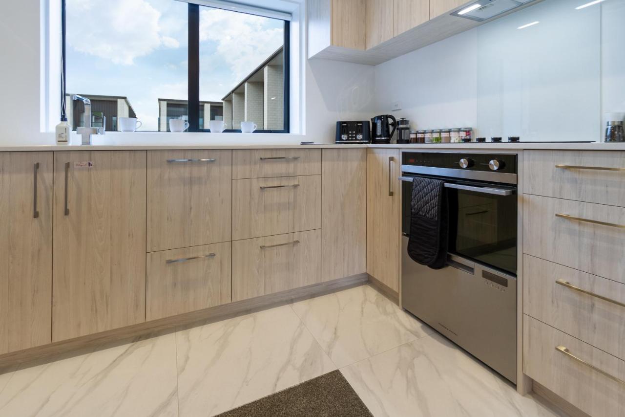 In The Heart Of It All: 2 Bed Cbd Townhouse クライストチャーチ エクステリア 写真