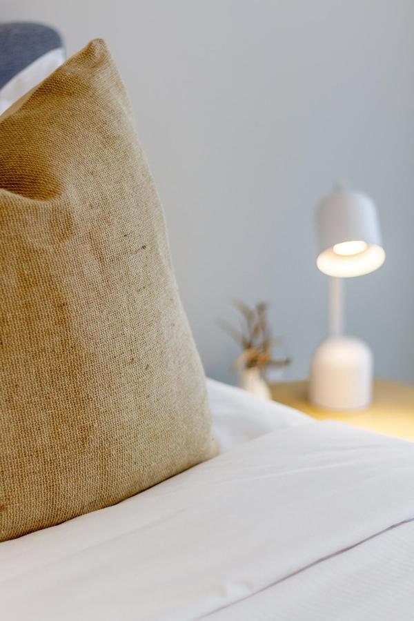 In The Heart Of It All: 2 Bed Cbd Townhouse クライストチャーチ エクステリア 写真