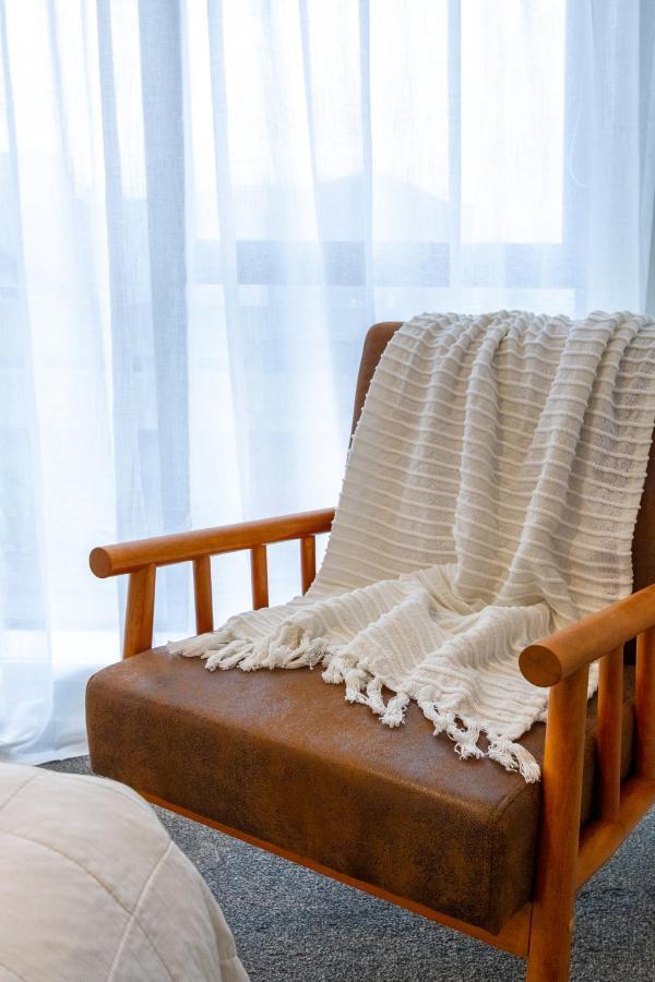 In The Heart Of It All: 2 Bed Cbd Townhouse クライストチャーチ エクステリア 写真