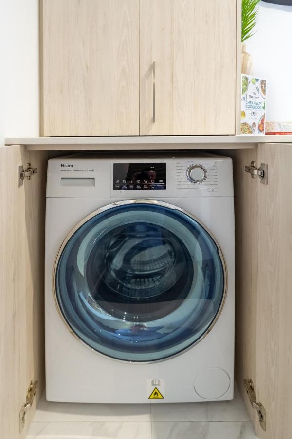 In The Heart Of It All: 2 Bed Cbd Townhouse クライストチャーチ エクステリア 写真