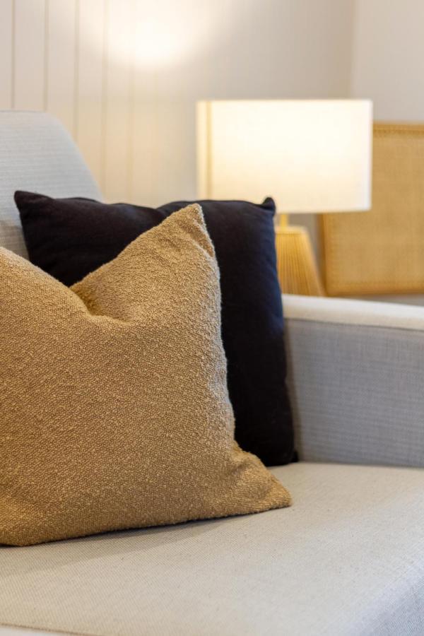 In The Heart Of It All: 2 Bed Cbd Townhouse クライストチャーチ エクステリア 写真