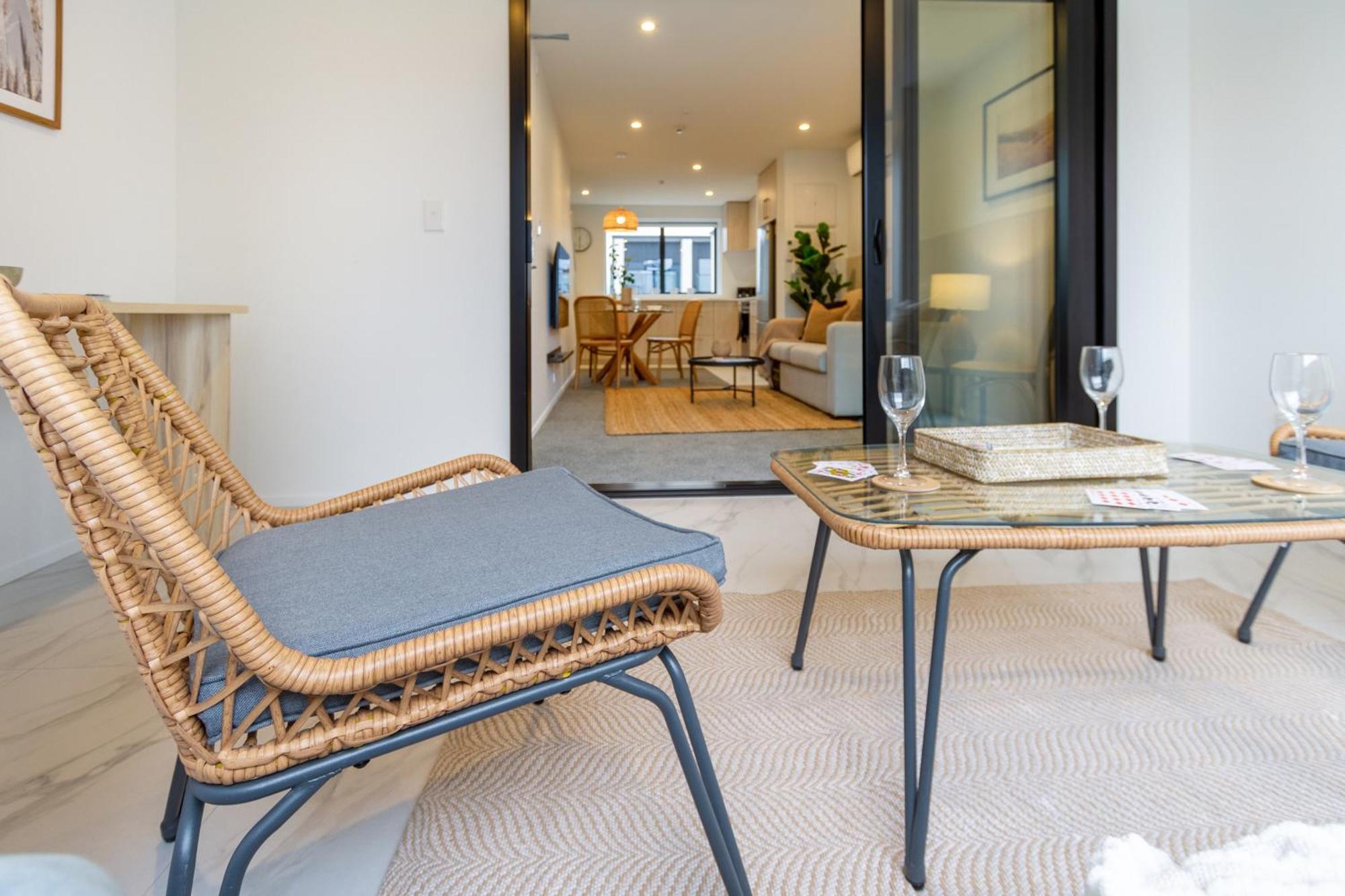 In The Heart Of It All: 2 Bed Cbd Townhouse クライストチャーチ エクステリア 写真